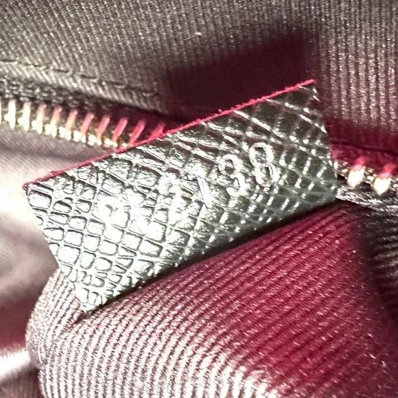 Louis Vuitton District PM Black Taiga Messenger Crossbody Shoulder Bag Dust Bag - Picture 14 of 16